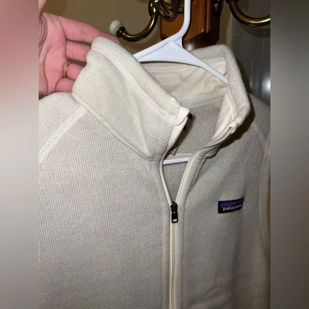 Patagonia Off-White Fleece Vest - Picture 5 of 14